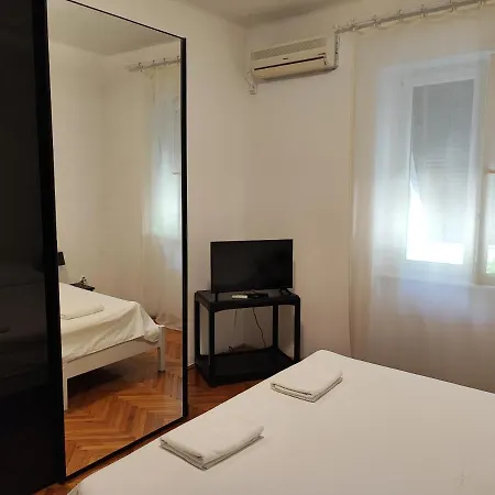 Private Accommodation Raspudic Gasthof *