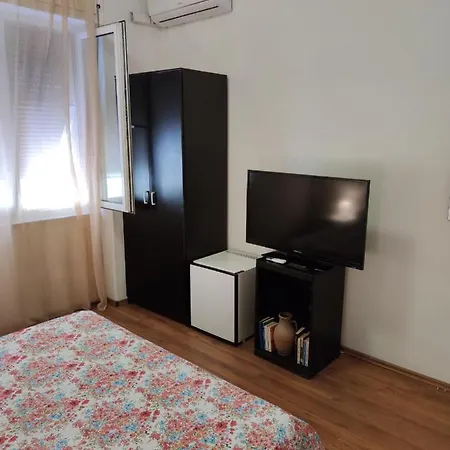 Private Accommodation Raspudic Πανσιόν