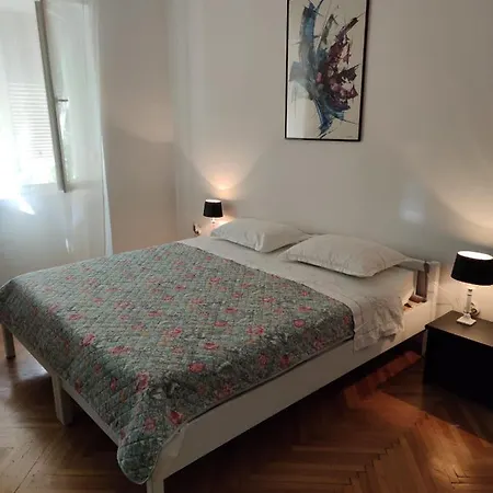 Private Accommodation Raspudic Σπλιτ