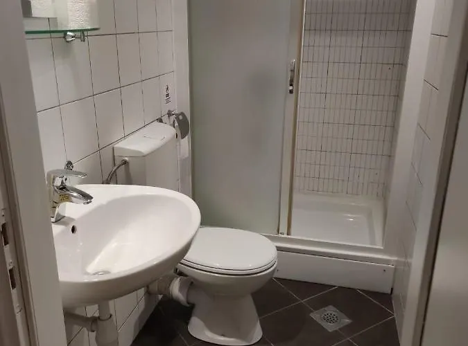 Πανσιόν Private Accommodation Raspudic